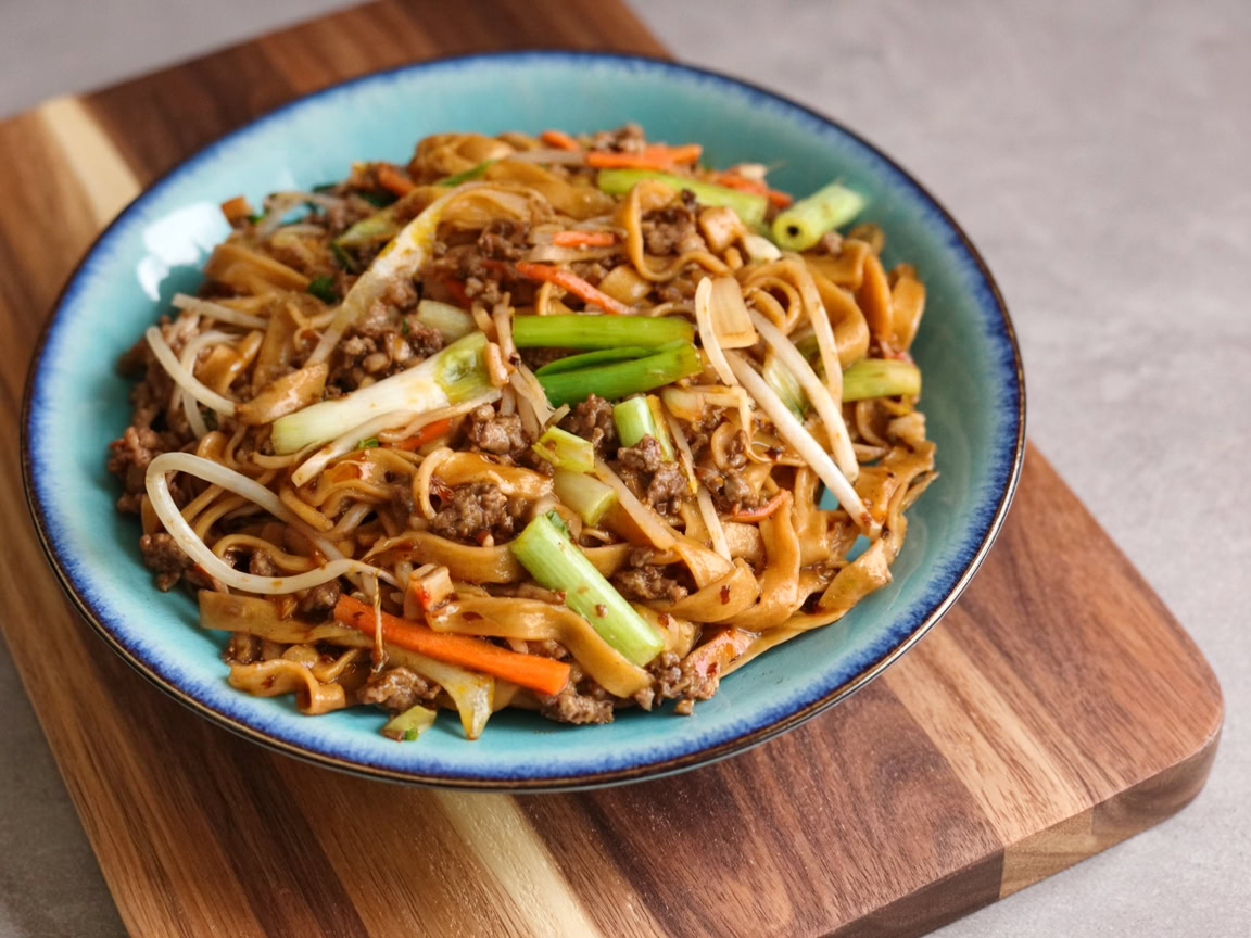 Ground Pork Chili Garlic Noodles