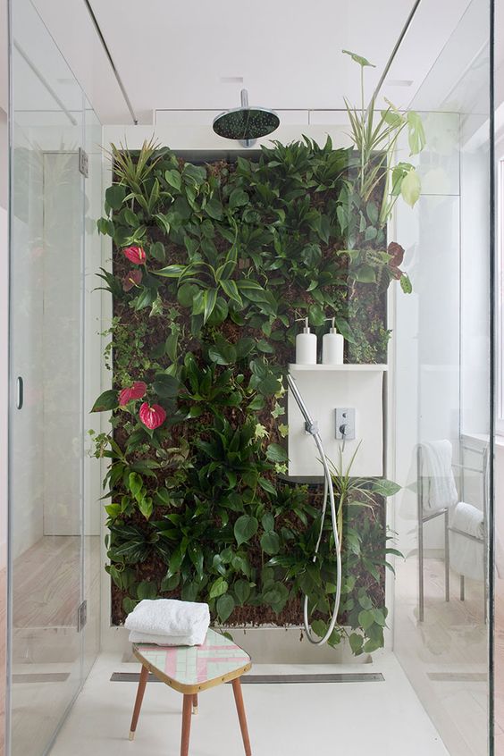 Vertical Garden Wall Adds Natural Ambiance to Your Shower