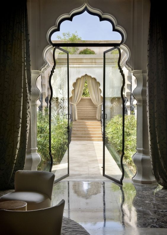 Frame Garden Views with Curving Archways