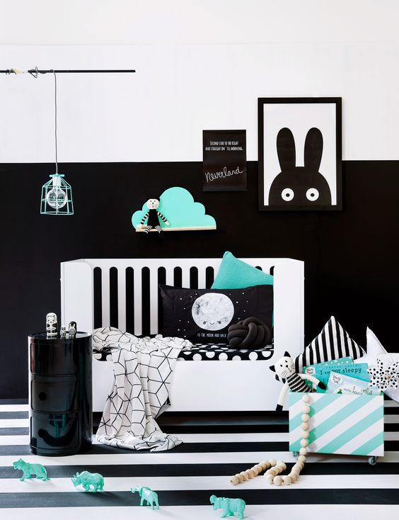 Cloud-Shaped Shelf for Whimsical Wall Art