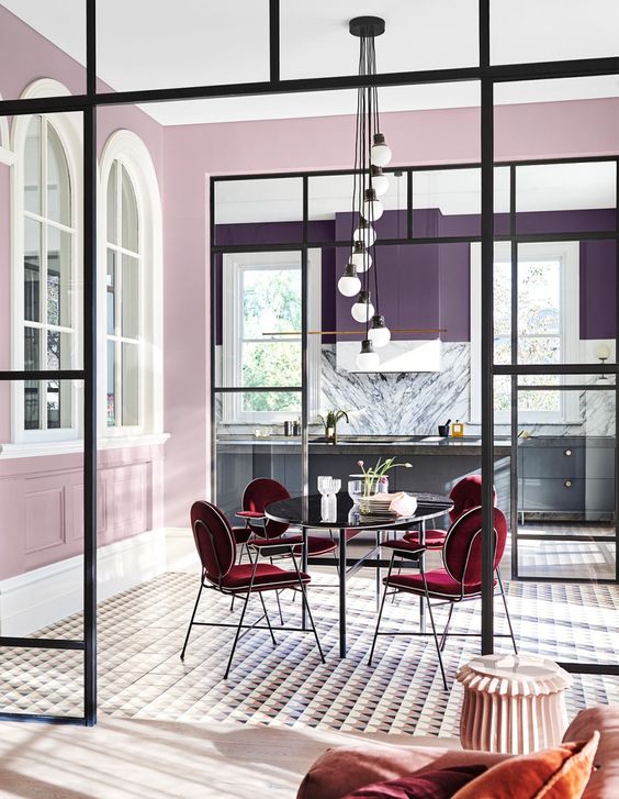 Multi-Bulb Chandelier Creates a Dramatic Dining Focal Point
