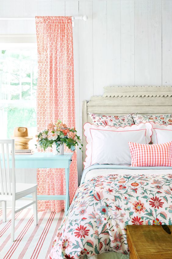 Sweeten Your Bedding With Scalloped Pillowcases