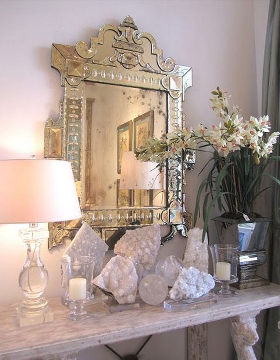 Geode Clusters and Spheres Add Natural Texture to Console Displays