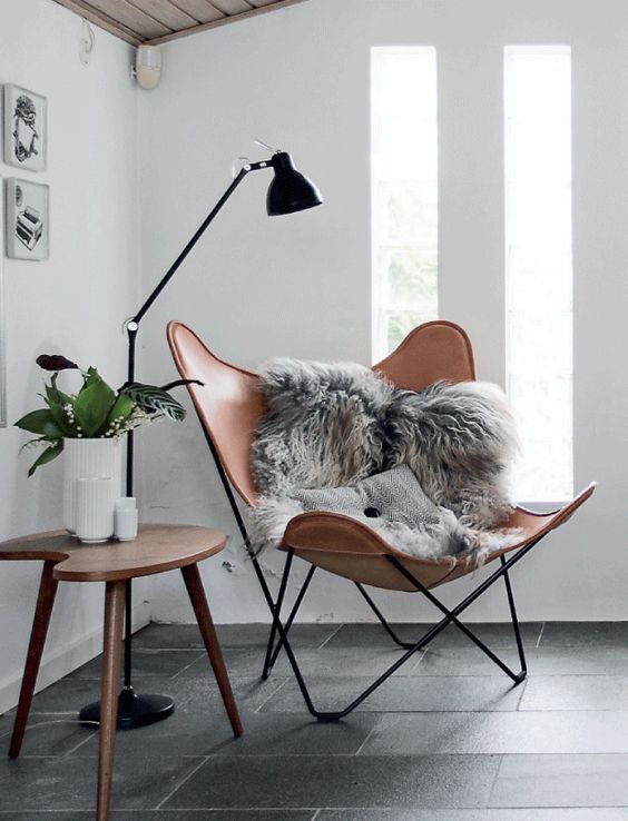 Adjustable Black Floor Lamp for Reading Nooks