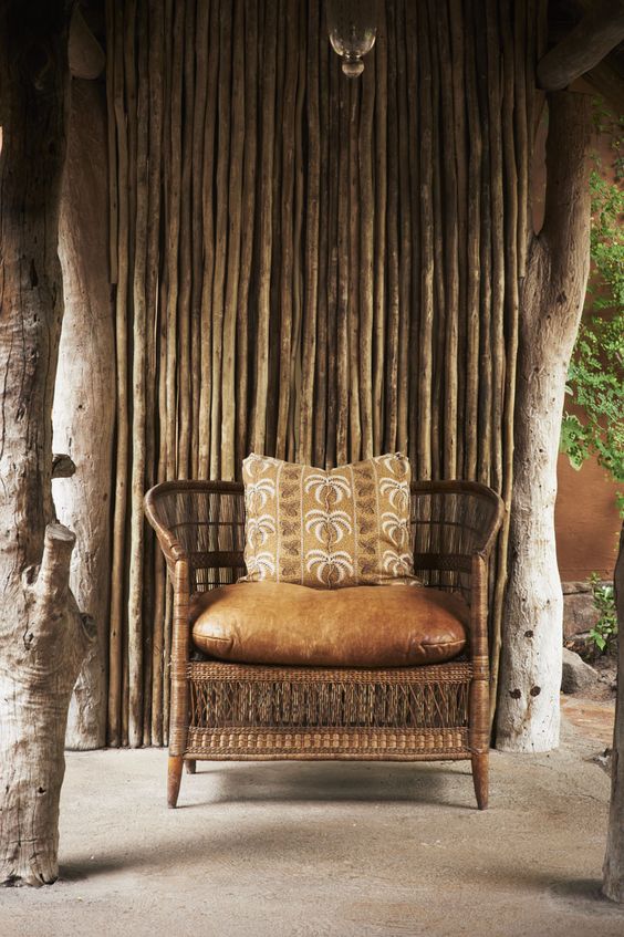 Choose a Wicker Chair with Leather Cushion for Natural Comfort