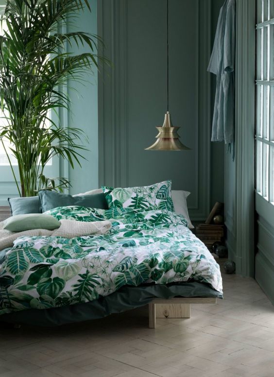 Bring the Outdoors In With Botanical Print Bedding