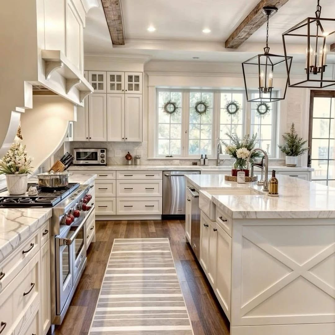 Farmhouse Lantern Pendants Illuminate Kitchen Island