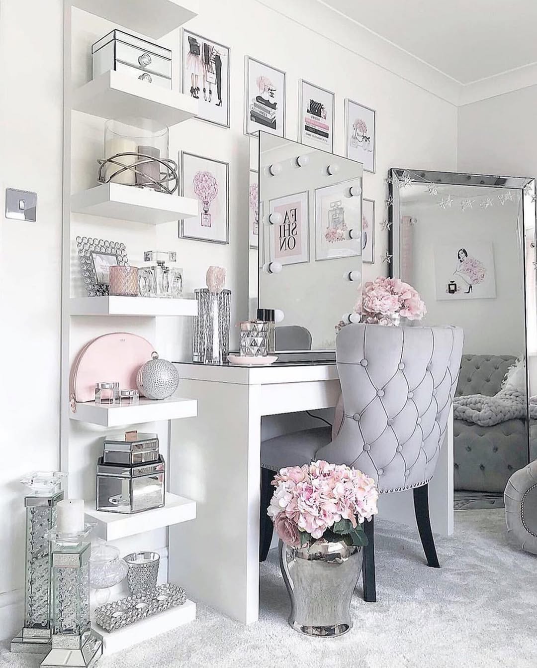 Mirrored Boxes Add Glamorous Storage To Floating Shelves
