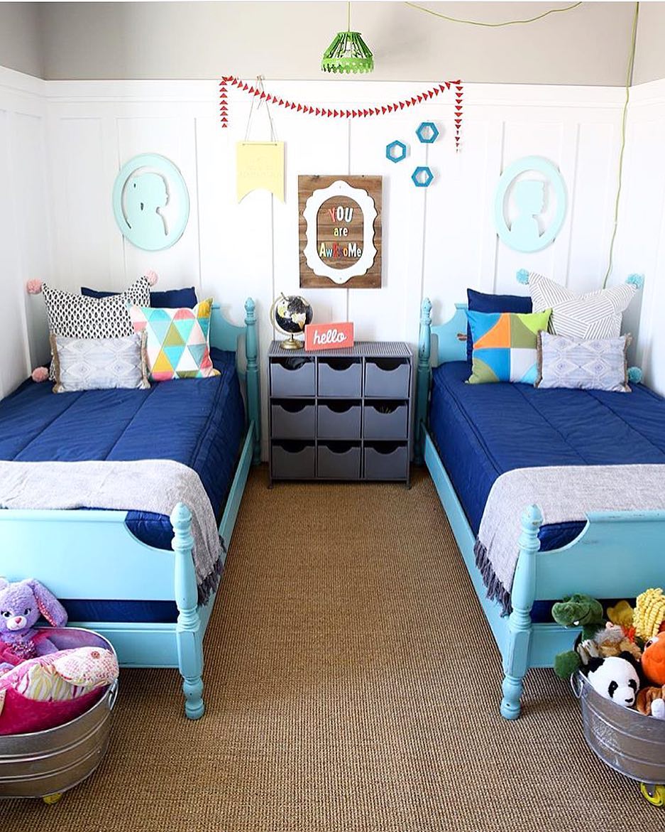 Gray Drawer Units Organize Small Items Between Beds