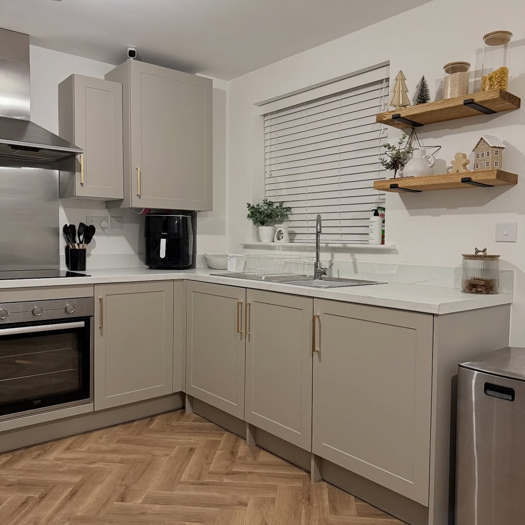 Style Wooden Shelves with Seasonal Accents