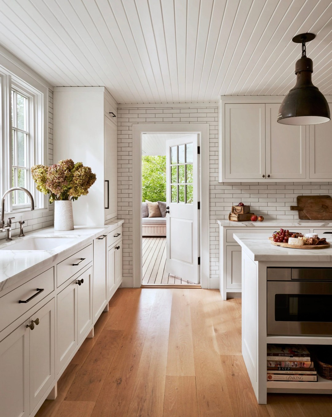 White Subway Tile Backsplash Adds Classic Charm to Kitchens