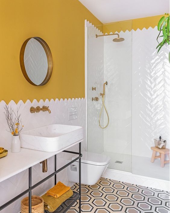 Scalloped Tile Border Adds a Playful Edge