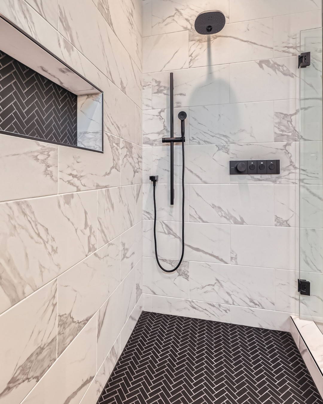 Dark Herringbone Floor Tile Grounds White Marble Walls