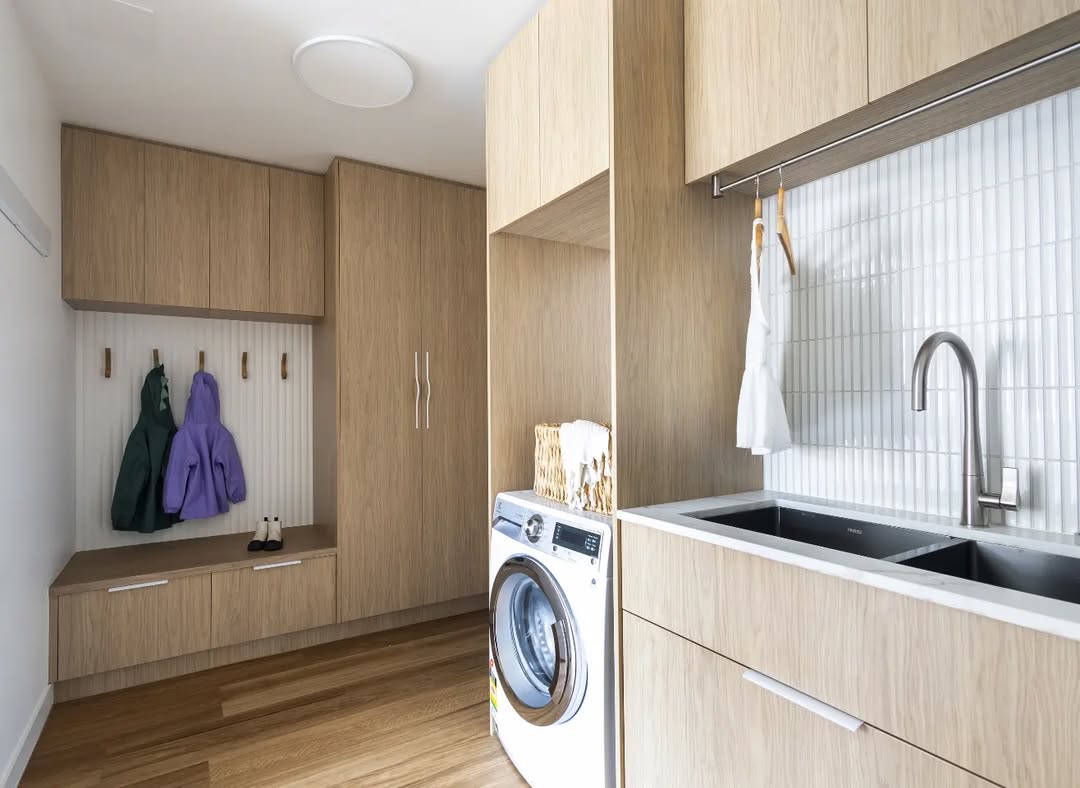 Under-Cabinet Rod for Drying Delicate Items