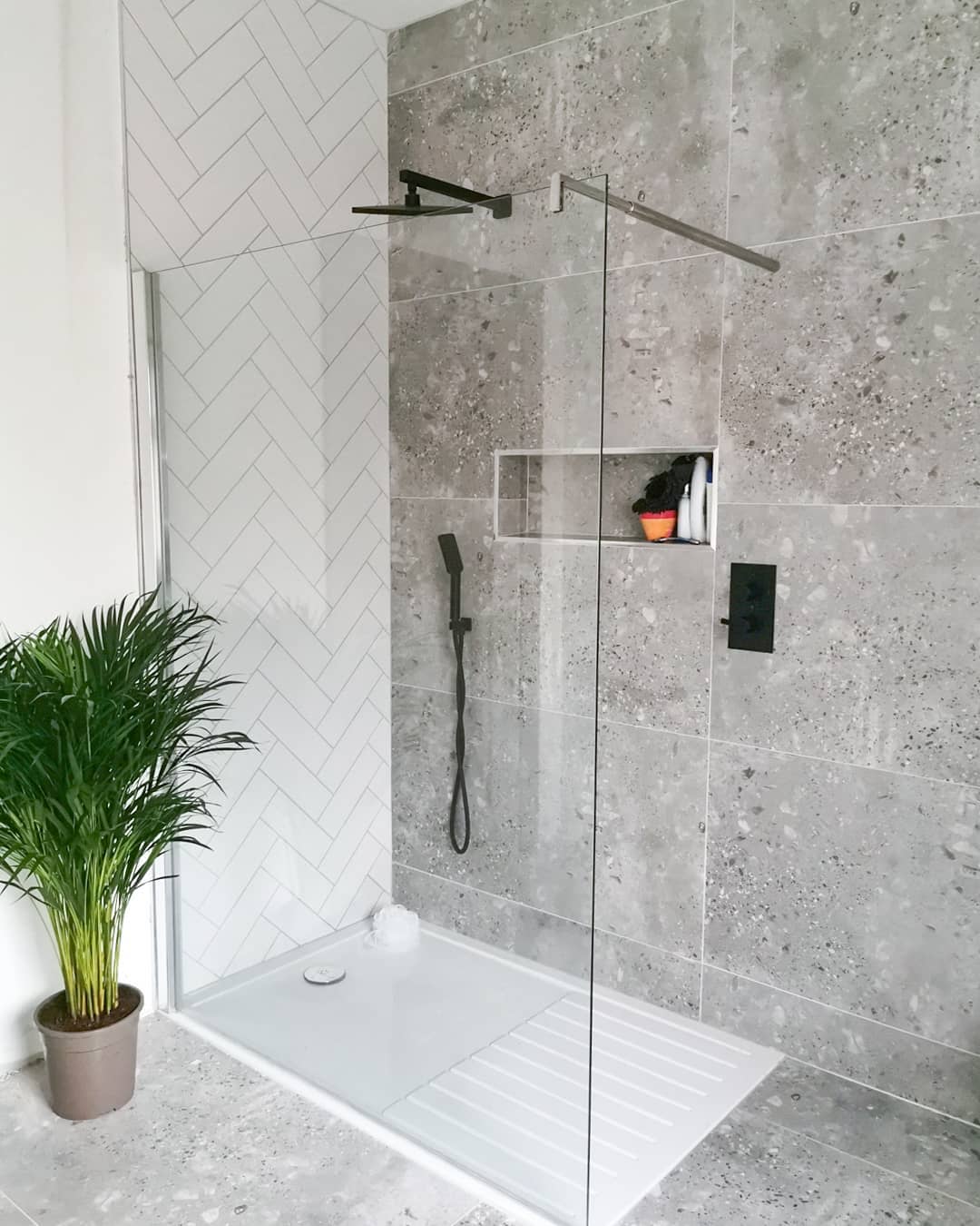 White Herringbone Tile Creates a Clean Backdrop