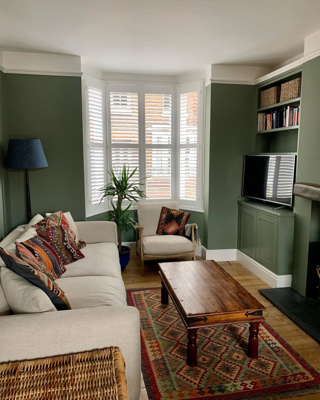 Anchor Your Seating With a Patterned Kilim Rug