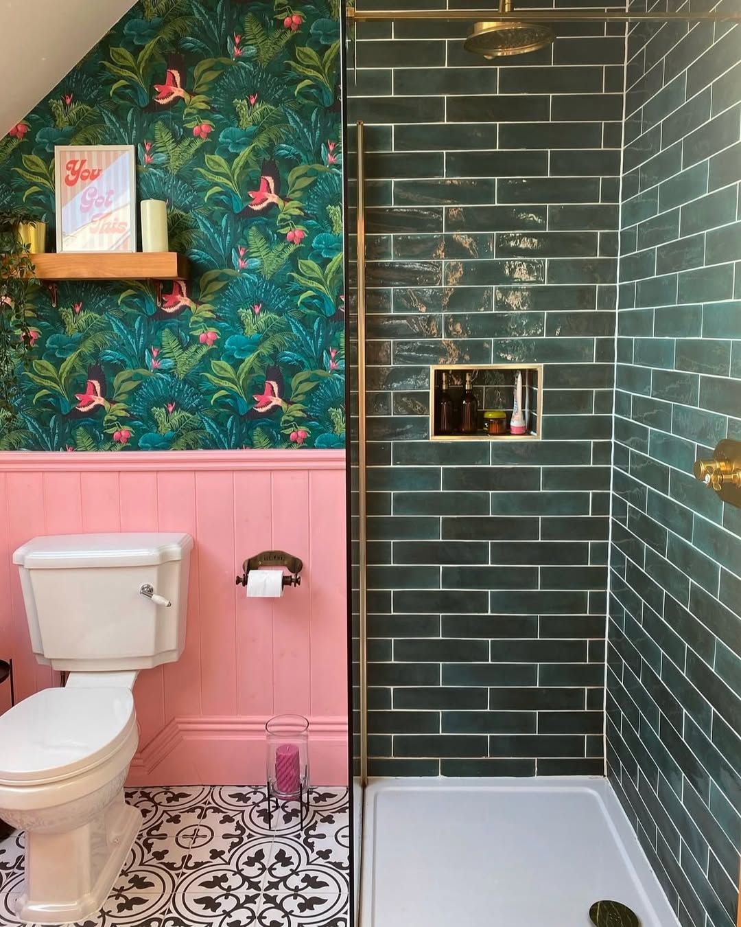 Tropical Bird Wallpaper for a Bold, Exotic Statement