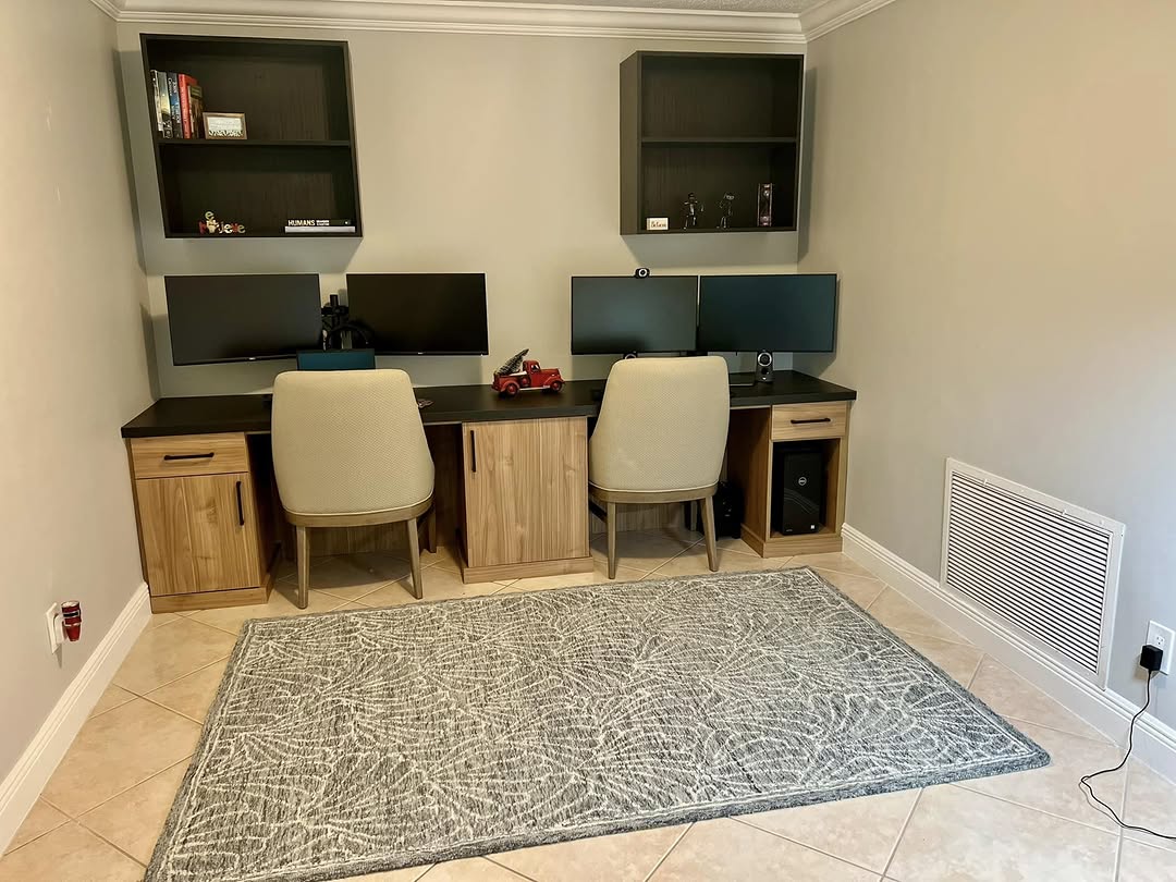 Wooden Cabinets Define Individual Work Zones