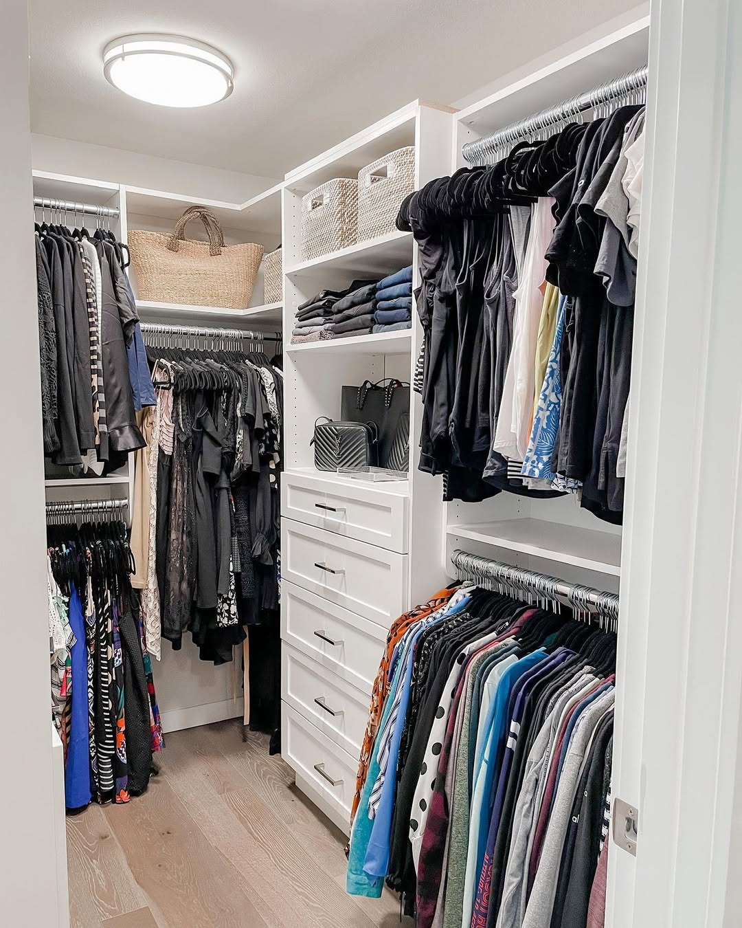 White Drawer Unit With Clear Trays For Displaying Accessories