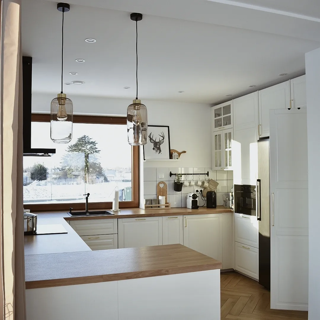 Glass Pendant Lights Add Warm Ambiance Over Counter
