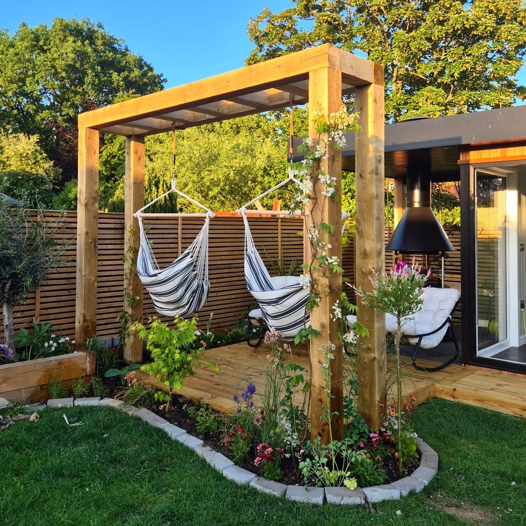 Hammock Swings Create a Relaxing Pergola Hangout
