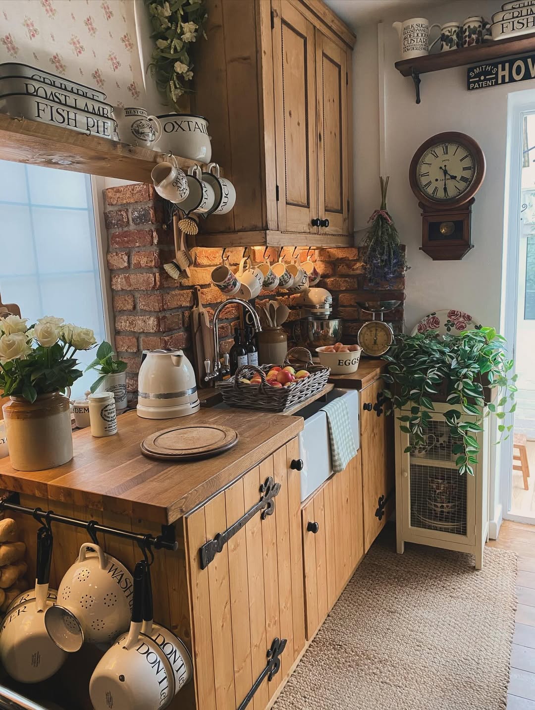 Hanging Pots and Pans Add Functional Decor Under the Counter