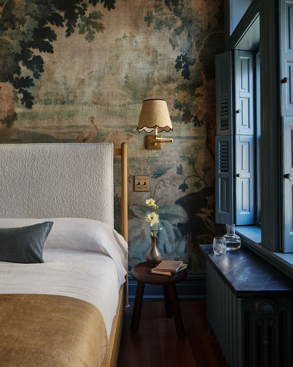 Textured Wallpaper for an Immersive Backdrop