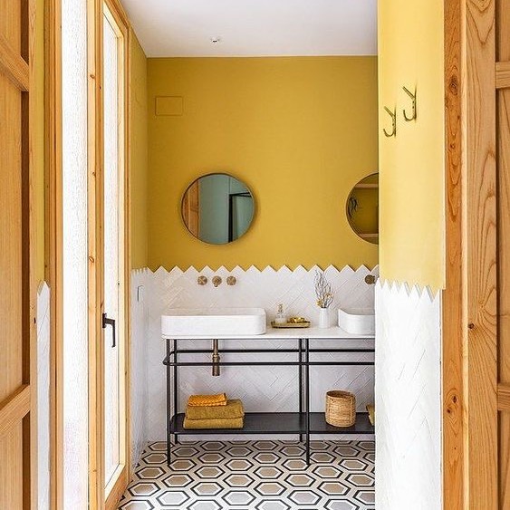 Open Metal Vanity Frame Holds Towels and Basket