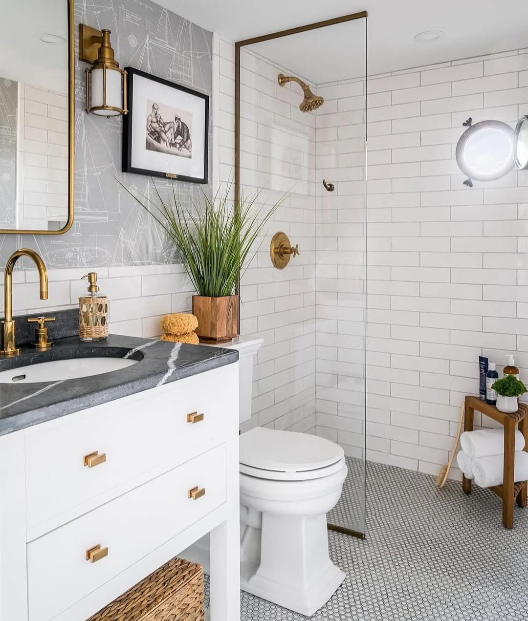Wooden Planter Adds Natural Texture Next to the Toilet