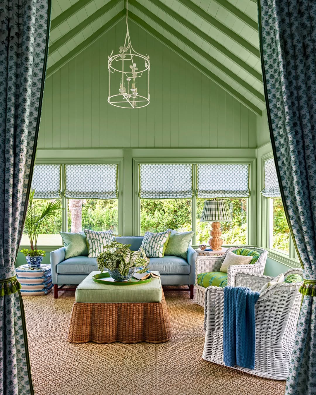 Woven Ottoman With Scalloped Base Adds a Unique Shape