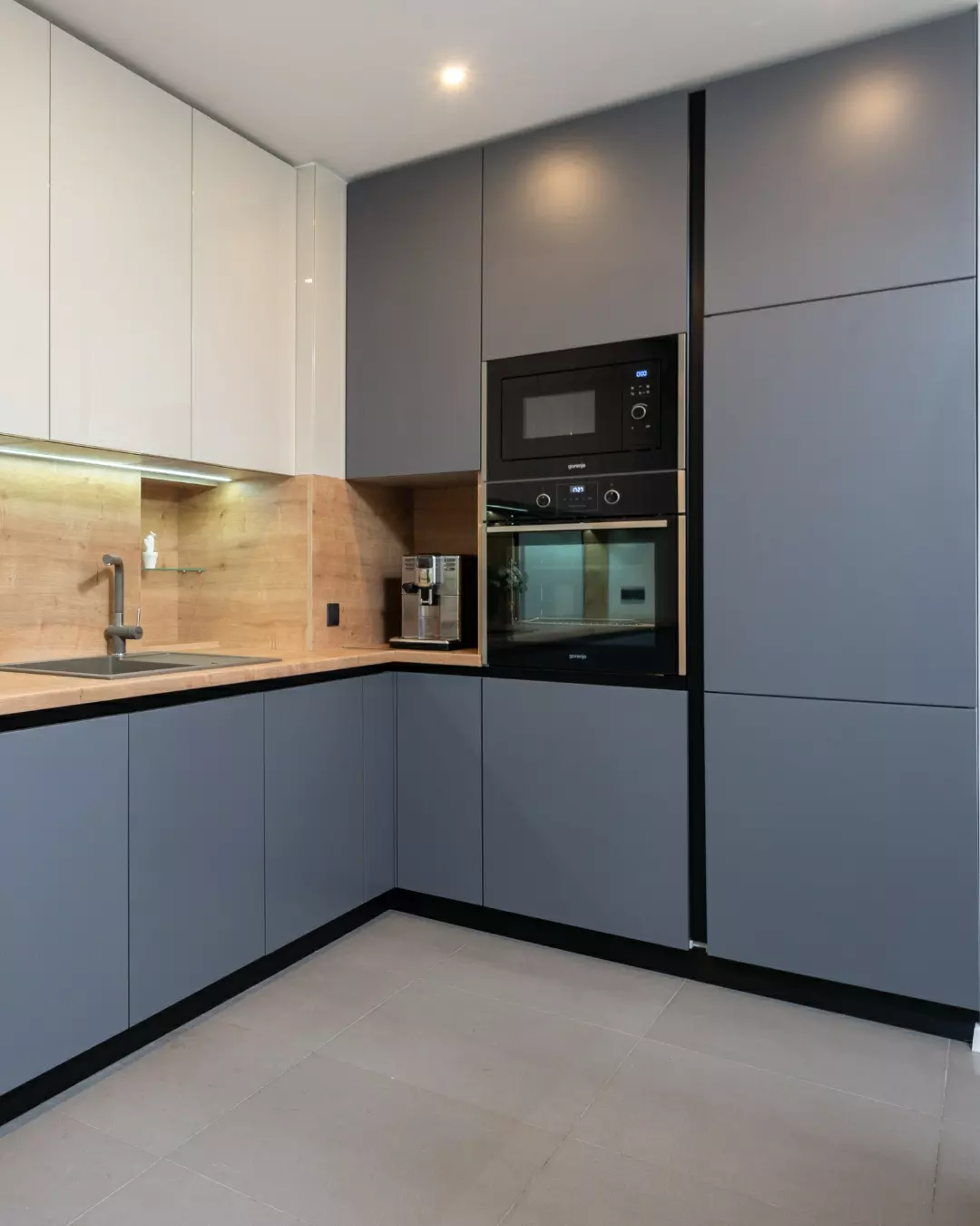 Integrated Coffee Maker for a Sleek Countertop
