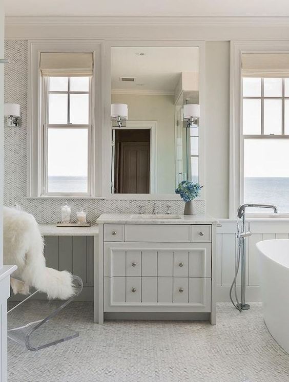 Clear Acrylic Chair Adds Airy Seating