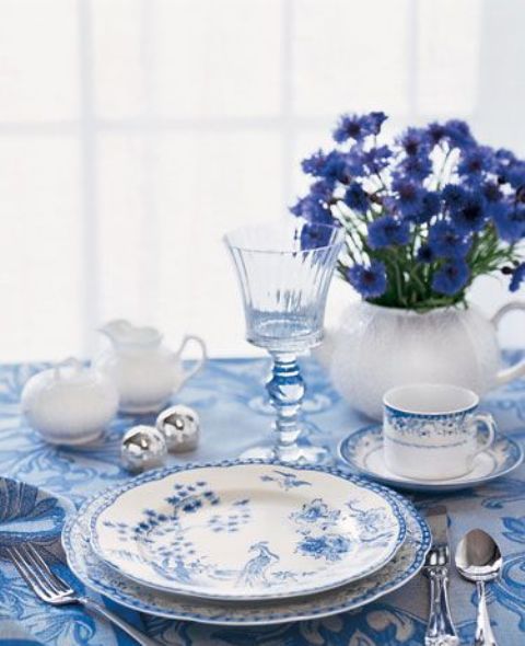 Layer Blue and White Porcelain Plates for Classic Style