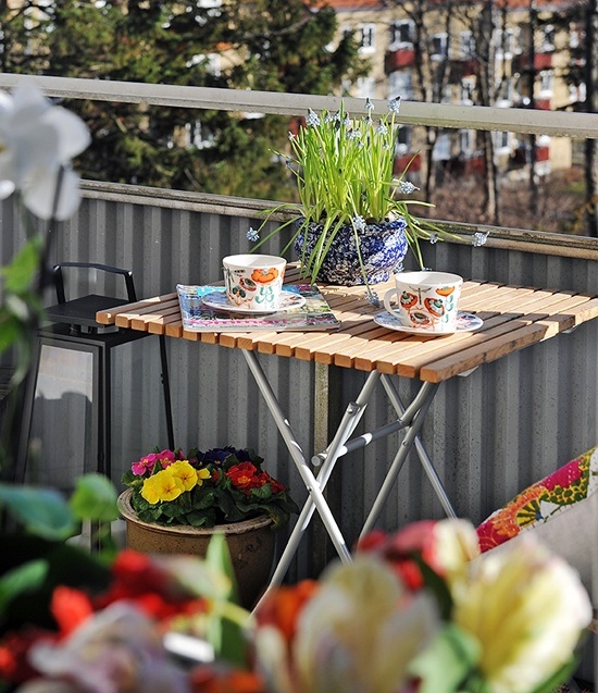 Wooden Slatted Table For Intimate Balcony Coffee Breaks
