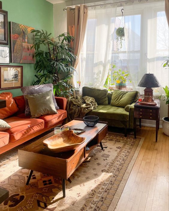 Mid-Century Coffee Table With Integrated Storage Drawers