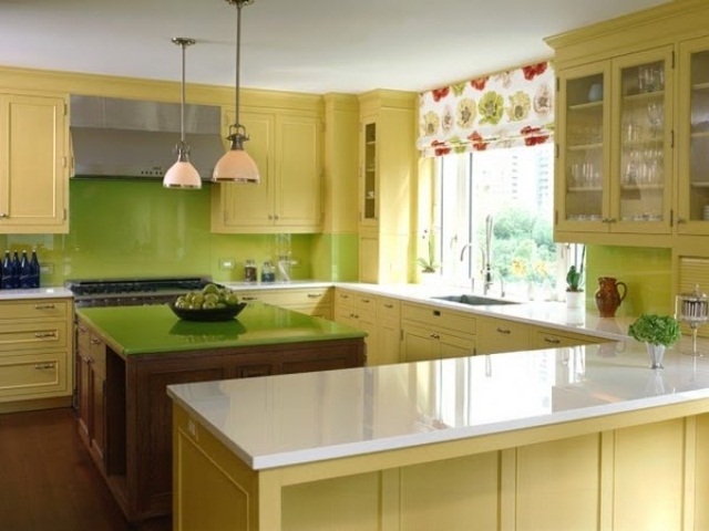 Two-Tiered Island Adds a Bold Pop of Color