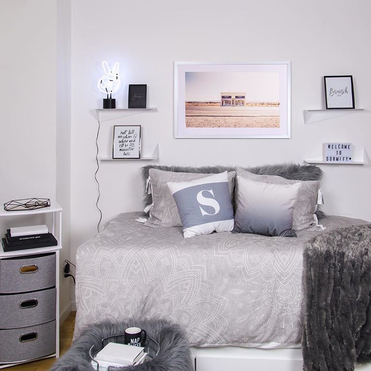 White Neon Peace Sign Adds Whimsical Light