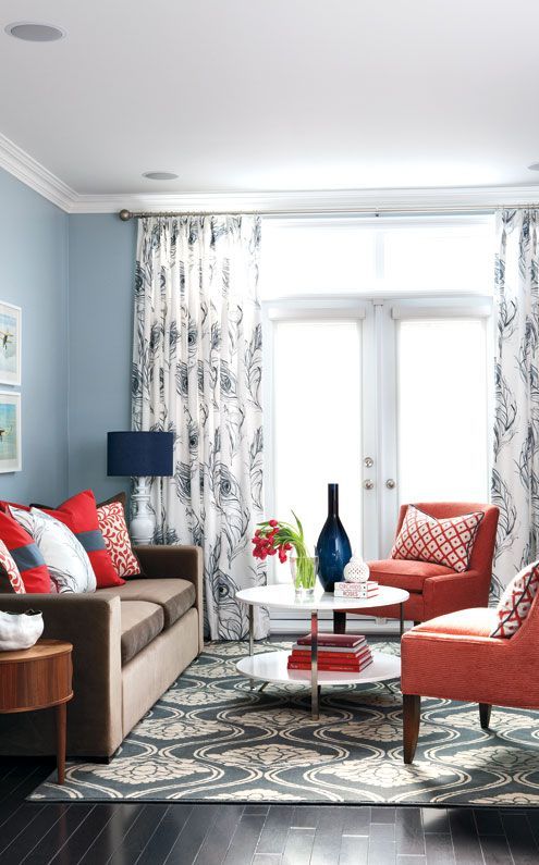 Peacock Feather Curtains Add a Dramatic Pattern