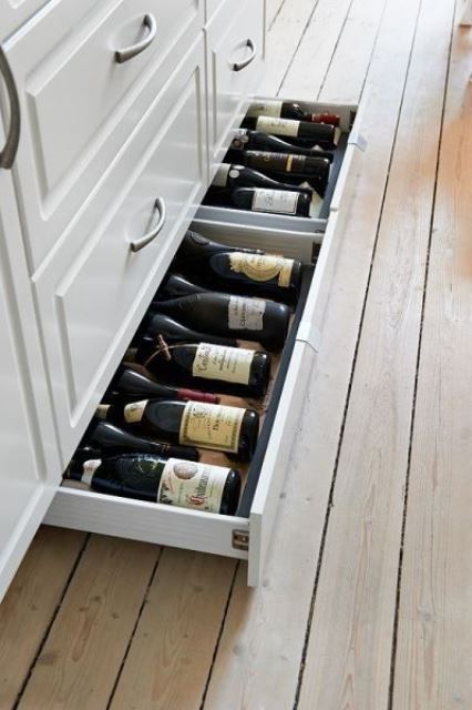 Pull-Out Drawers With Dividers for Wine Bottles