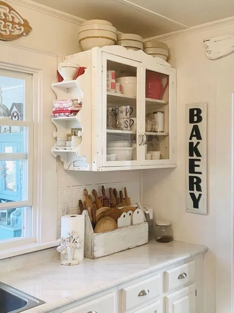 Wooden Rolling Pins and Cutting Boards in a White Caddy