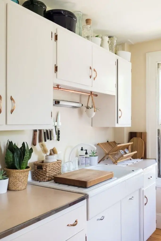 Copper Rail for Hanging a Small Kitchen Plant