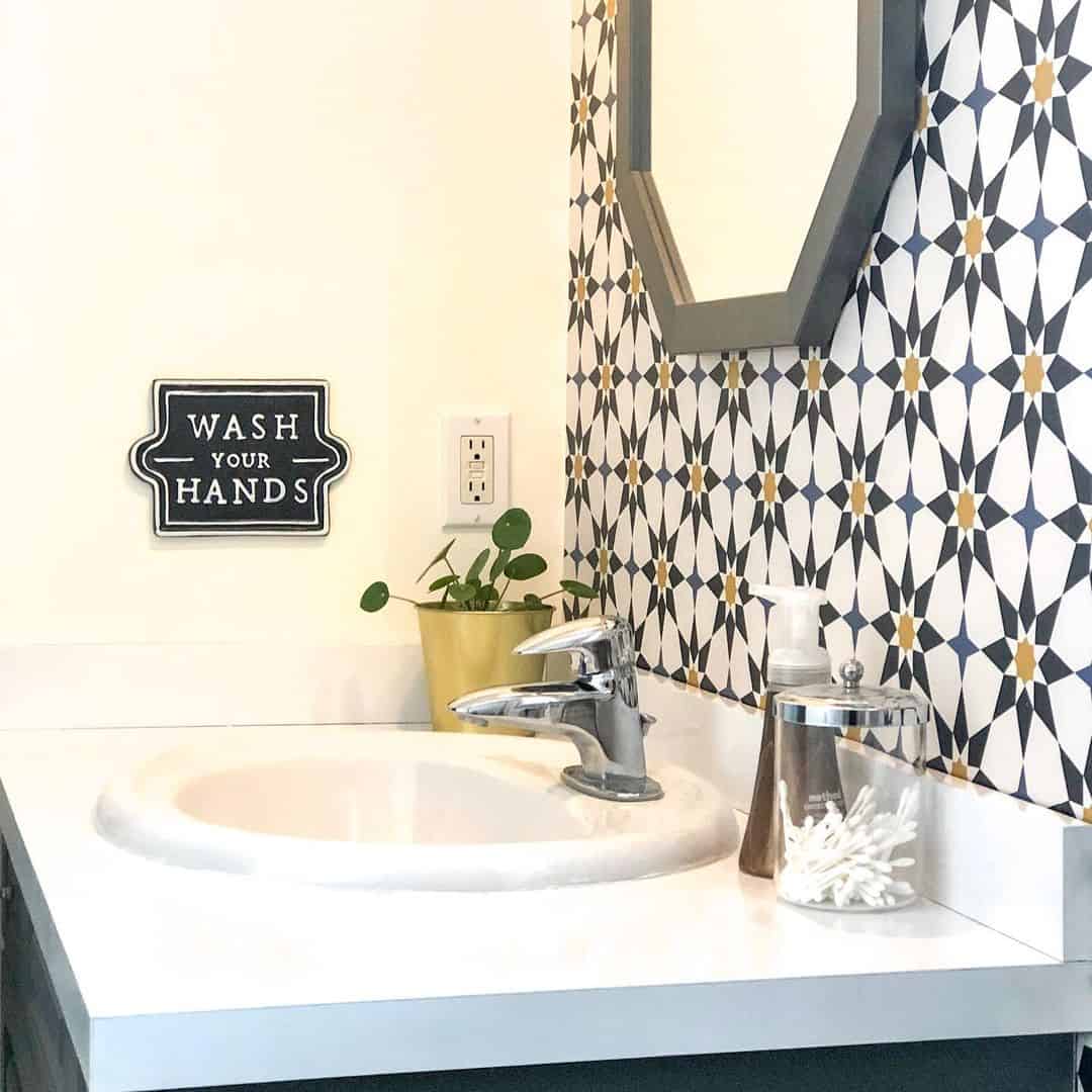 Youthful and Vibrant Bathroom Wallpaper