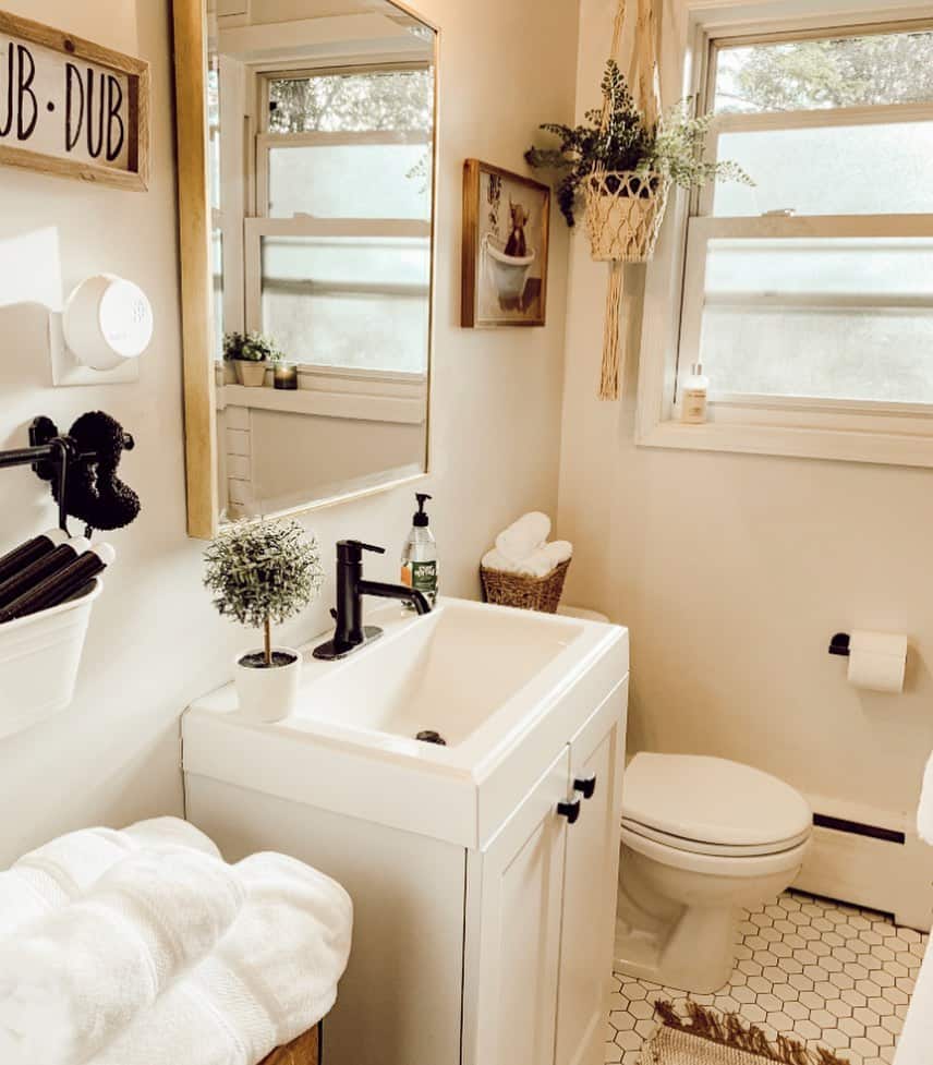 Storing Towels on Bathroom Toilet